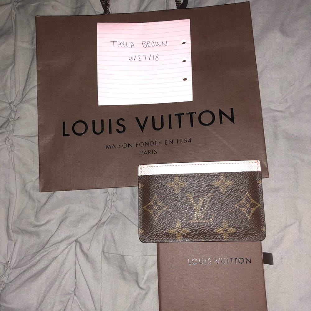 louis vuitton monogam card holder in rose nacre